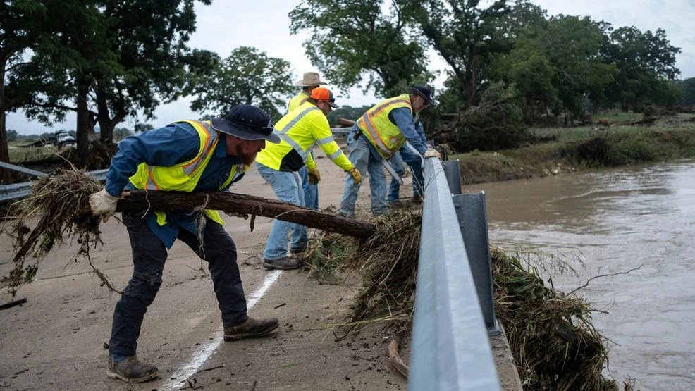 Texas starts cleanup efforts as flooding threat lingers across parts of state